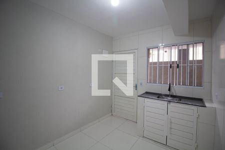 Cozinha de apartamento para alugar com 1 quarto, 40m² em Vila Bozzini, São Paulo