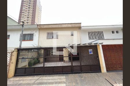 Fachada de casa à venda com 5 quartos, 240m² em Mirandópolis, São Paulo