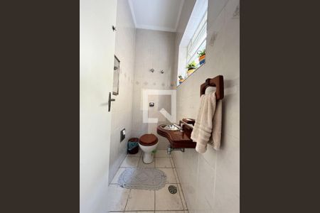 Lavabo de casa à venda com 5 quartos, 240m² em Mirandópolis, São Paulo