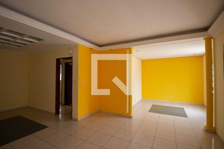 Sala de casa à venda com 4 quartos, 350m² em Vila Norma, São Paulo