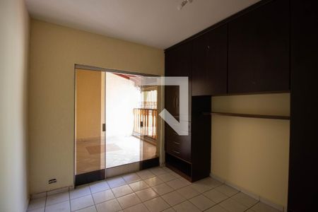 Quarto 1 de casa à venda com 4 quartos, 350m² em Vila Norma, São Paulo