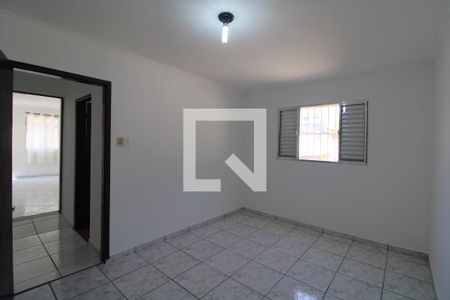 Quarto 1 de casa à venda com 5 quartos, 219m² em Jardim Regis, São Paulo