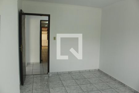 Quarto 2 de casa à venda com 5 quartos, 219m² em Jardim Regis, São Paulo