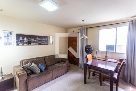 Sala de apartamento para alugar com 3 quartos, 72m² em Colégio Batista, Belo Horizonte