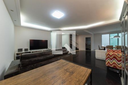 Sala de casa à venda com 3 quartos, 360m² em Cursino, São Paulo