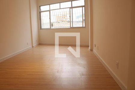 Sala de apartamento para alugar com 2 quartos, 80m² em Botafogo, Rio de Janeiro