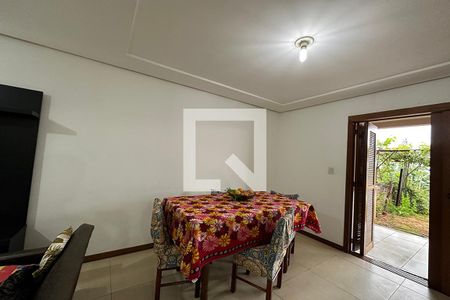 Sala de casa à venda com 3 quartos, 140m² em Feitoria, São Leopoldo