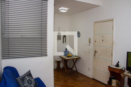 Apartamento à venda com 70m², 1 quarto e sem vagaSala