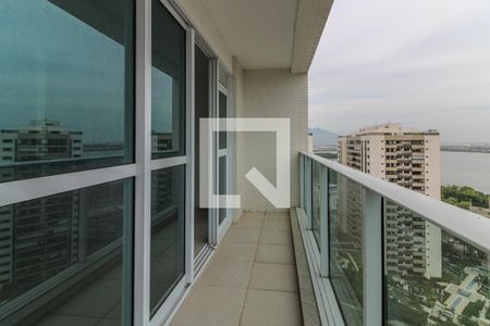 Varanda de casa para alugar com 2 quartos, 80m² em Barra da Tijuca, Rio de Janeiro