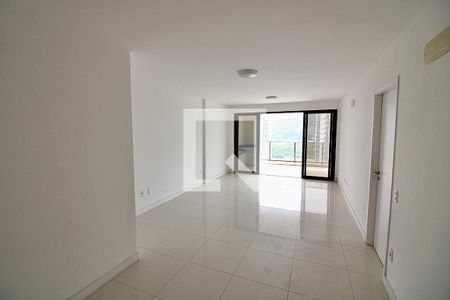 Sala de apartamento para alugar com 5 quartos, 160m² em Barra da Tijuca, Rio de Janeiro