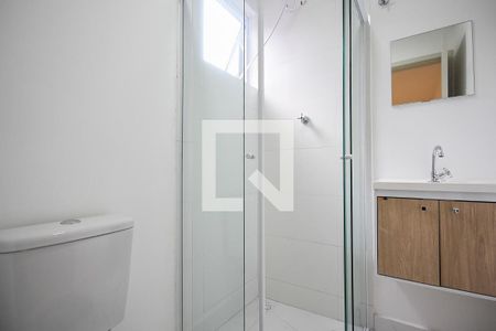 Banheiro de kitnet/studio para alugar com 1 quarto, 20m² em Vila Sonia, São Paulo