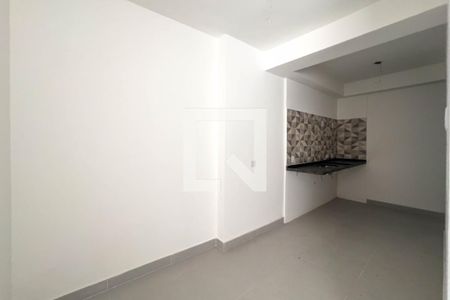 Sala e cozinha de apartamento para alugar com 2 quartos, 35m² em Ipiranga, São Paulo