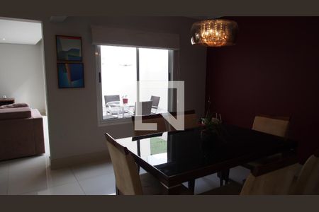 Sala de casa de condomínio à venda com 4 quartos, 200m² em Jardim Ermida I, Jundiaí