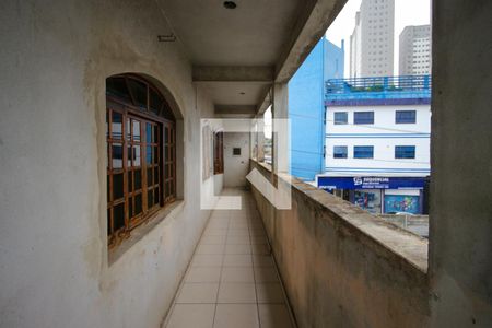 Casa para alugar com 300m², 2 quartos e 2 vagas Casa para alugar com 300m², 2 quartos e 2 vagasCorredor