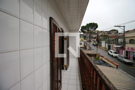 Casa para alugar com 300m², 2 quartos e 2 vagas Casa para alugar com 300m², 2 quartos e 2 vagasQuarto 2 / Suíte - Varanda