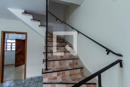 Escada de casa à venda com 3 quartos, 215m² em Rudge Ramos, São Bernardo do Campo