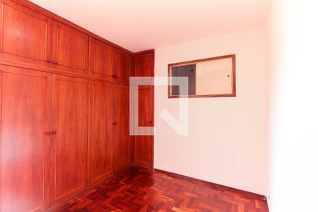 Quarto 1 de casa para alugar com 2 quartos, 75m² em Vila Canero, São Paulo