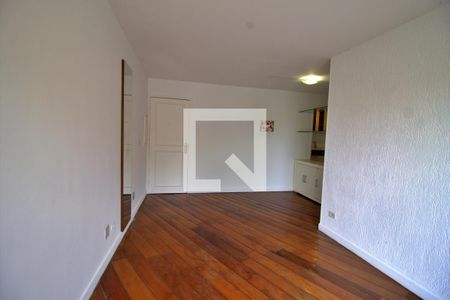 Sala de apartamento à venda com 2 quartos, 58m² em Jardim Taboão, São Paulo