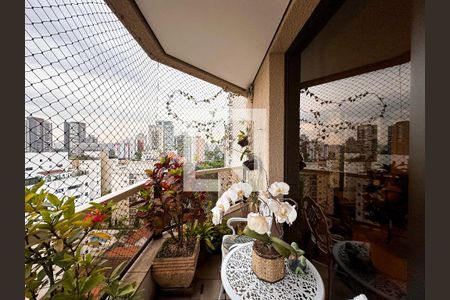 Sacada  de apartamento à venda com 4 quartos, 200m² em Brooklin Novo, São Paulo