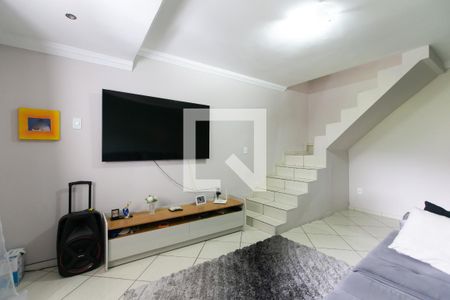 Sala de casa à venda com 2 quartos, 205m² em Vila Verde, São Paulo