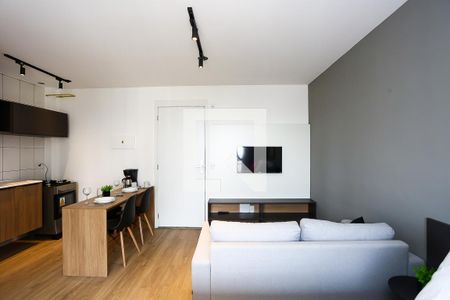 estúdio/ Sala / cozinha / quarto de kitnet/studio para alugar com 1 quarto, 26m² em Jardim Panorama, São Paulo