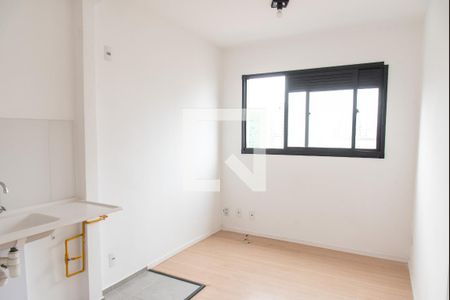 Sala/cozinha de apartamento à venda com 1 quarto, 28m² em Sé, São Paulo