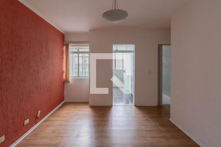 Sala de apartamento para alugar com 2 quartos, 58m² em Parque Santo Antônio, Guarulhos