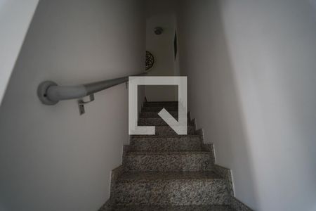 Escada de casa à venda com 2 quartos, 120m² em Água Branca, São Paulo