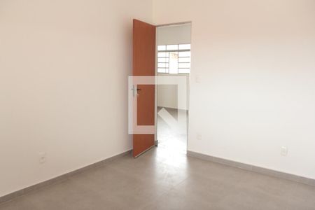 quarto 01 de casa para alugar com 3 quartos, 260m² em Novo Glória, Belo Horizonte