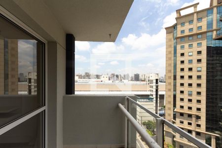 Varanda da Sala de apartamento para alugar com 2 quartos, 68m² em Indianópolis, São Paulo