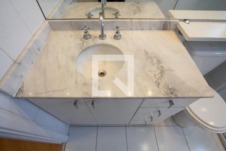 Apartamento à venda com 68m², 2 quartos e 1 vaga Apartamento à venda com 68m², 2 quartos e 1 vagaBanheiro