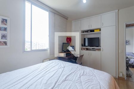 Quarto1 de apartamento à venda com 3 quartos, 80m² em Laranjeiras, Rio de Janeiro