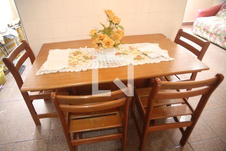 Detalhe da cozinha de apartamento para alugar com 1 quarto, 60m² em Boqueirão, Praia Grande