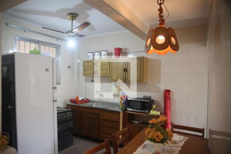 cozinha de apartamento para alugar com 1 quarto, 60m² em Boqueirão, Praia Grande