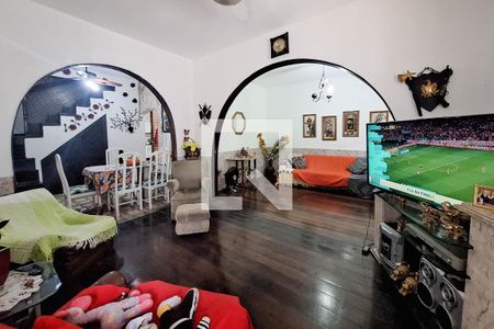 Sala 1 de casa para alugar com 3 quartos, 100m² em Santa Rosa, Niterói