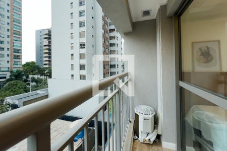 Sacada de apartamento à venda com 1 quarto, 21m² em Moema, São Paulo