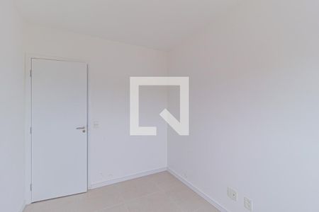 Quarto de apartamento para alugar com 2 quartos, 75m² em Jardim das Belezas, Carapicuíba