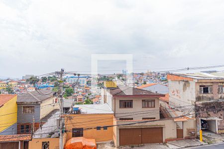 Vista da suíte de apartamento para alugar com 2 quartos, 75m² em Jardim das Belezas, Carapicuíba