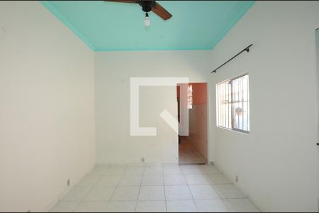 Sala de casa para alugar com 1 quarto, 41m² em Bento Ribeiro, Rio de Janeiro