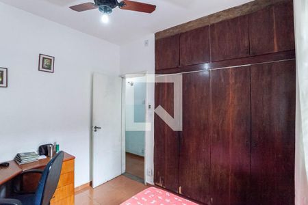 Quarto 2 de casa à venda com 3 quartos, 350m² em Floramar, Belo Horizonte