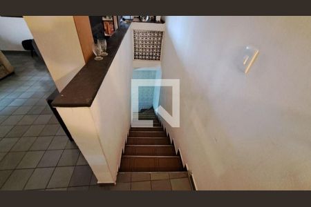 Casa à venda com 3 quartos, 250m² em Jardim São Luís, São Paulo