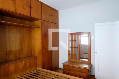 Quarto de apartamento para alugar com 2 quartos, 68m² em Funcionários, Belo Horizonte