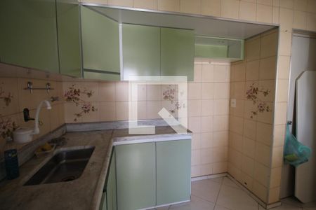 Cozinha de apartamento à venda com 3 quartos, 64m² em Jardim Olympia, São Paulo