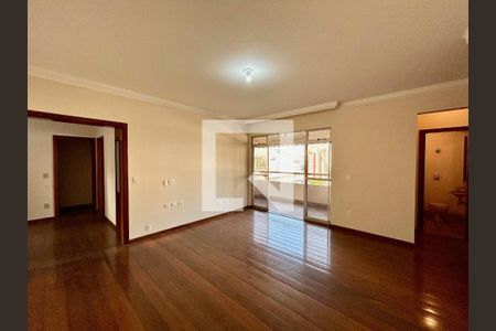 Sala de apartamento à venda com 4 quartos, 133m² em Lourdes, Belo Horizonte