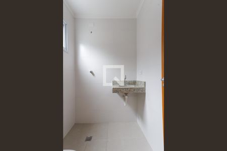 Banheiro de apartamento à venda com 1 quarto, 29m² em Vila Mazzei, São Paulo