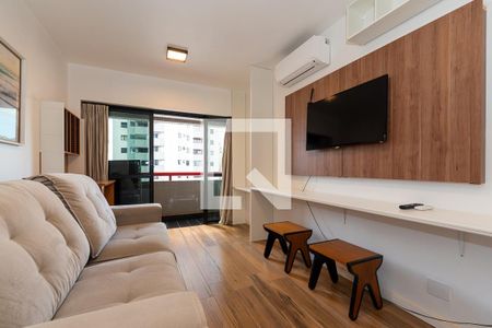 Sala de apartamento para alugar com 1 quarto, 52m² em Centro, Curitiba