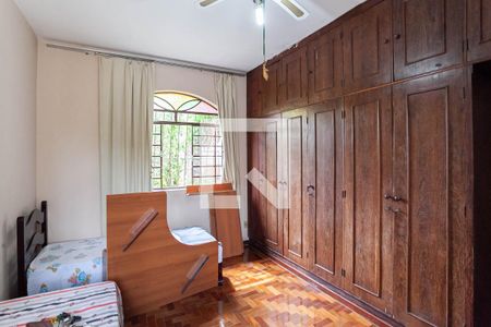Quarto 2 de casa à venda com 5 quartos, 238m² em Ouro Preto, Belo Horizonte