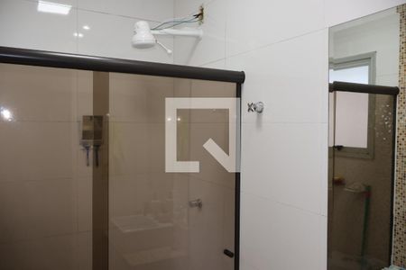 Banheiro de apartamento à venda com 2 quartos, 57m² em Santa Terezinha, São Bernardo do Campo