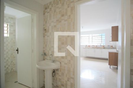 Lavabo de casa para alugar com 4 quartos, 175m² em Vila Carrão, São Paulo