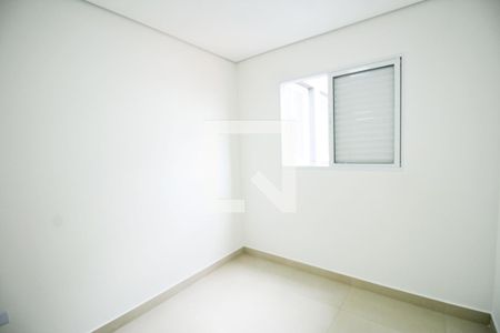 Quarto 1 de apartamento para alugar com 2 quartos, 43m² em Jardim Regis, São Paulo